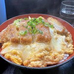 吉ひろ - カツ丼750円！ボリューム満点大盛りの量です！