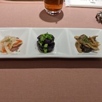 厳選洋食さくらい - 前菜3種はちょこっとずつ。