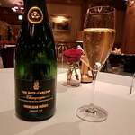 ラ・ベ - リッツ・カールトン　オリジナルのシャンパーニュ