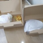 ジョージズ・バーガー - R4年12月13日テイクアウト