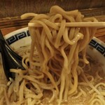 Ramen Daruma - 中太麺
