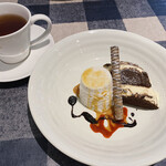 トラットリア ポルコロッソ - 