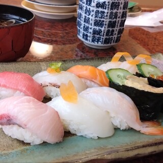 回転寿司 一番亭_1