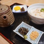 太田屋 - 鯛めし茶漬けセット