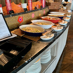 テーブル36 - 豊富なサラダ類