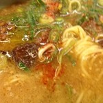 Ramendaitetsu - ラーメン大てつのすじみそラーメンのすじと麺+一味（13.05） 