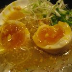 とんこつらぁ麺－CHABUTON－  - とろとろ味玉