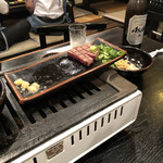 藤むら - イチボステーキはニンニクおろしか生姜で