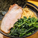 宗八 - 料理写真:ラーメン＋（ノリ・ホウレン草）トッピング週替りサービス