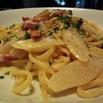 FILO - ホワイトアスパラとパンチェッタとトレビスのクリームソースリングイネ