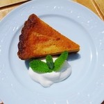 里山カフェ - 春にんじんとあずきのタルト