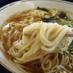 めん処 さんすい - 麺はこんな感じ　特徴薄い