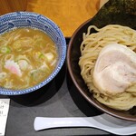 舎鈴 - 味玉つけ麺　並