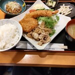 MIKURA - よくばり・みくら定食 1,200円、納豆 100円 ♪