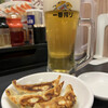 Hidakaya - 餃子３個128円　生ビール291円