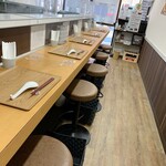 Ramen Tei Hinariryuuou - 開店直後のカウンター席