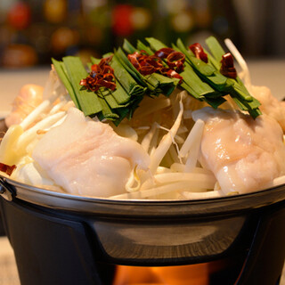 Hakata-style Motsu-nabe (Offal hotpot) is a single-serving dish that can be enjoyed in small portions.
