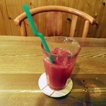 ラ・カント - しっかりとしたコクのあるブラッドオレンジジュース。