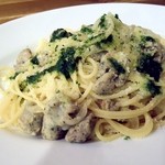 ラ・カント - ソーセージは、茹でた後、炒めていました。