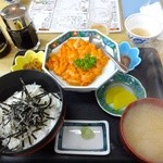 民宿 青塚食堂 - バフンウニ丼（３９８０円）