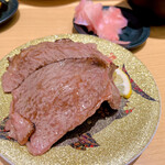 Daiki Suisan Kaitenzushi - 肉とろ寿司