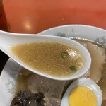 Sobadokoro Masaya - スープはコクのある鶏ガラ系