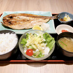 Kitano Ajikikou To Jizake Hokkaidou - ほっけ定食 ＋ シーザーサラダ
