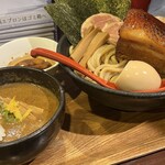 きころく - 料理写真:一番人気の特製つけ麺。数量限定。