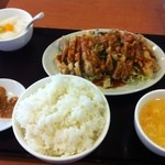 東海嘉宴 - 油淋鶏定食　700円