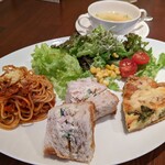 イルフェジュール - ワンプレートランチ（紅茶付き）1100円