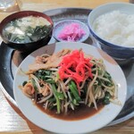 しらさぎ食堂 - 豚ニラ定食 ¥800 