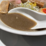 酒肴場 屯 - さらりとしていますが煮干し強め