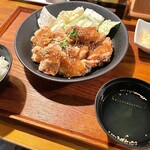 上田からあげセンター - 美味だれ唐揚げ定食 大7個(¥1309)