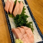 魚三酒場 - 大トロ刺身　800円