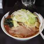 RAMEN TATSU - 料理写真:野菜味噌ラーメン(中) 1030円