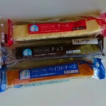 香月堂 - スティックケーキ　チーズ　116円/スティックケーキ　チョコ　116円/スティックケーキ　ベイクドチーズ　116円