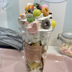 kobito kitchen a'z - 料理写真:2022/12/15
デコパフェ チョコバナナ 500円