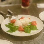 ピッツァマン オオイマチ - ① 1600円：カプレーゼ