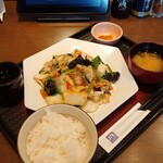 大戸屋 ごはん処 - 牡蠣の塩こうじの八宝菜定食