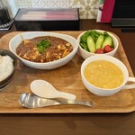 191965879 - 麻婆豆腐定食1050円