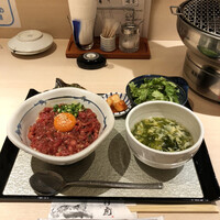牛刺しと焼肉 仔虎 クリスロード店 - 