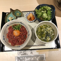牛刺しと焼肉 仔虎 クリスロード店 - 