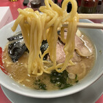 Yamaoka Ya - 麺にスープと油分が絡む。