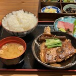 海鮮食堂つなや - つなや定食