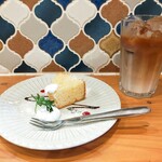 洋食カフェ グリルオニオン - デザート（シフォンケーキ）