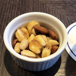 バーラウンジ 夜間飛行 (川崎日航ホテル) - スナックは無料でした