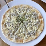 レストラン四季菜 - しらすピザ