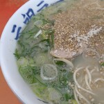 元祖ラーメン長浜家 - 左側♪