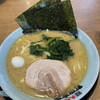 Machida Shouten - ラーメン750円(すべて普通)