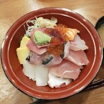 Osakanai Ppai Fuku - 海鮮７種どん